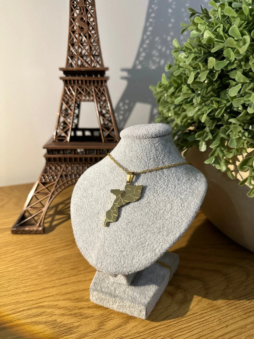 Mozambique - Map Necklace